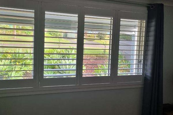 shutters-244672B2A-1F65-984C-7A59-3AC792F8552B.jpg
