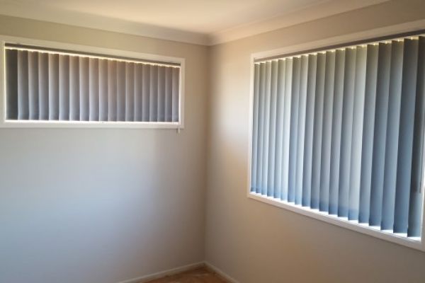 vertical-blinds-ellegance-pewter4E23EFD9-2DB6-97A2-CA16-3C78E7FF10DB.jpg