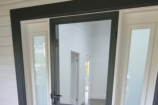 flyscreen-door-2350308FD-32BC-0DFB-BD22-B4DD79D50D02.jpg