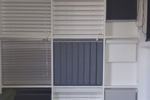 blinds-showroomCA27CC37-0155-86E7-22B2-CE55450D51D5.jpg